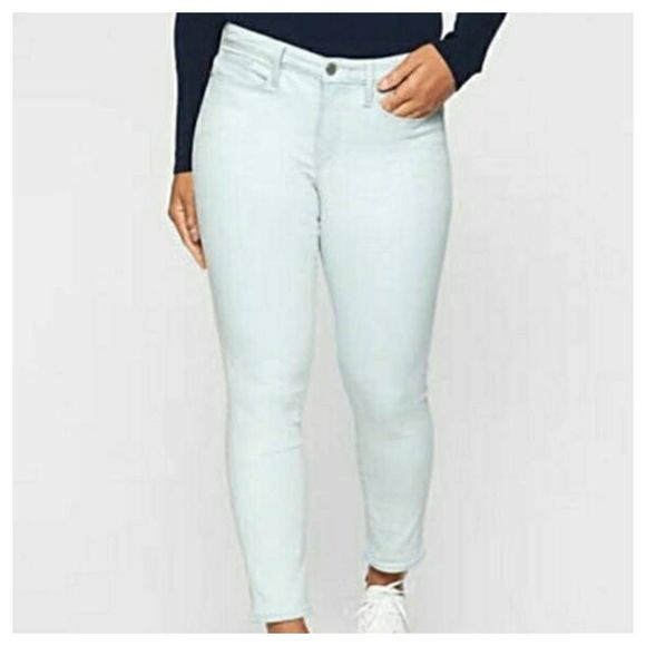 ATHLETA Sculptek Skinny Crop Jean Glacier Wash NWT - Picture 5 of 14